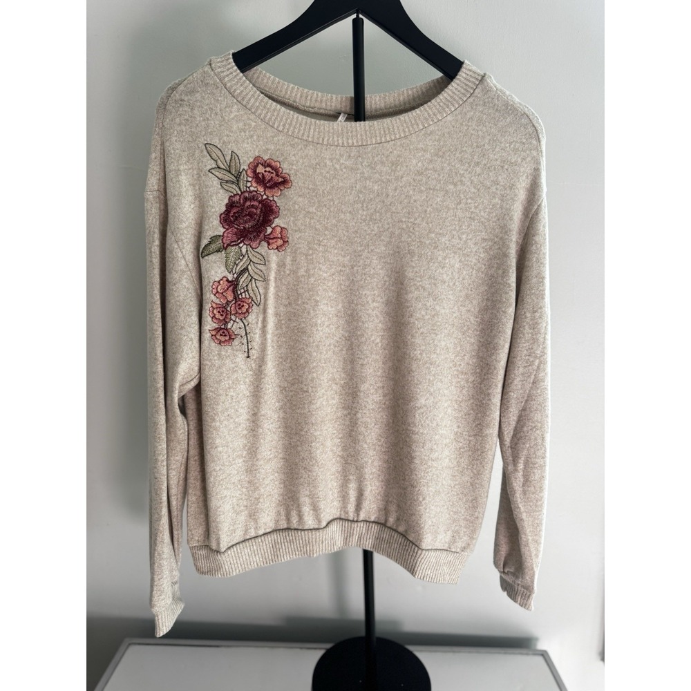 NWT's‎ Poof Beige Floral Embroidered Knit Top Small Soft Lightweight Cottagecore